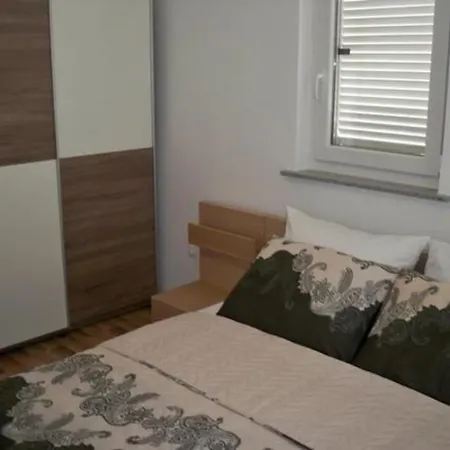 Apartment Banjole
