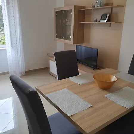 Apartment * Banjole