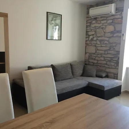 Apartment Apartment